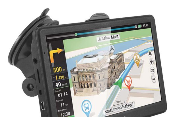 NAVITEL MS700