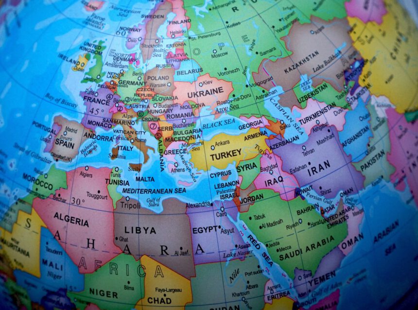 europe map globe world earth maps 556183 pxhere.com