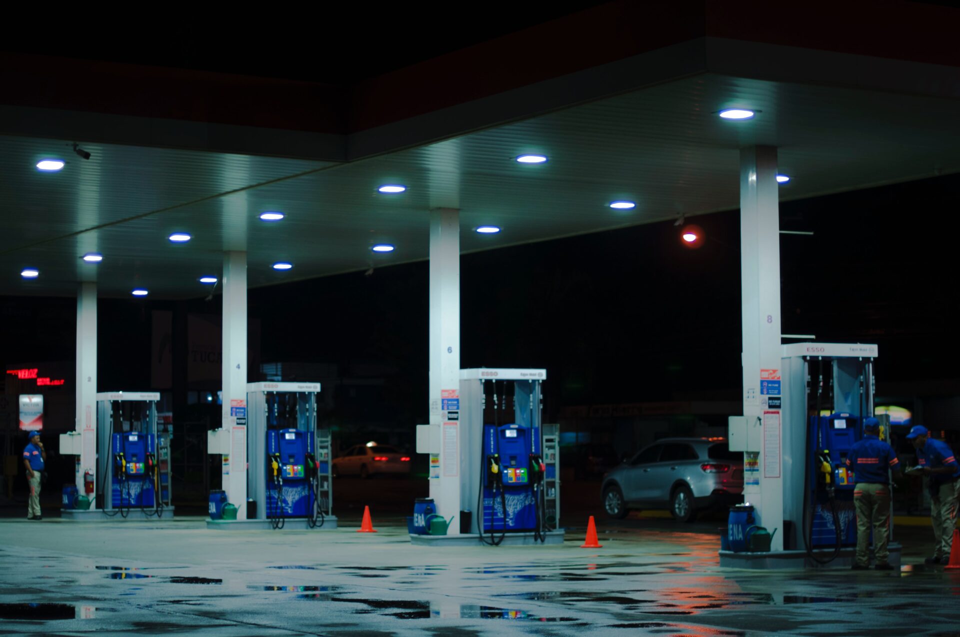 Ropa, paliwa, stacje benzynowe, ceny ropy