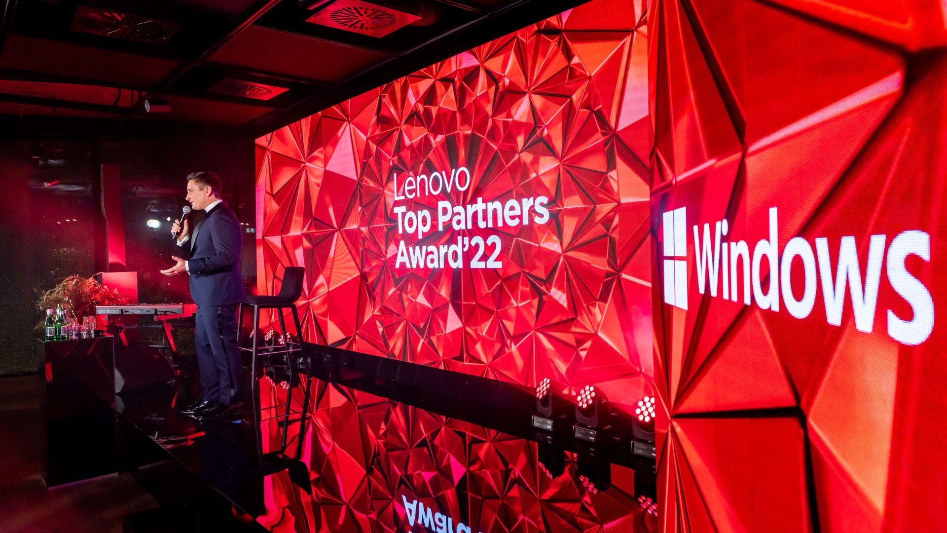 Lenovo