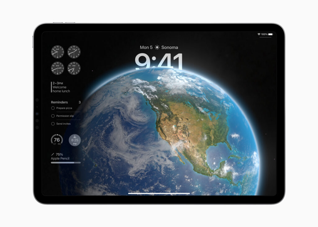 Apple WWDC23 iPadOS 17 Lock Screen Earth with widgets 230605