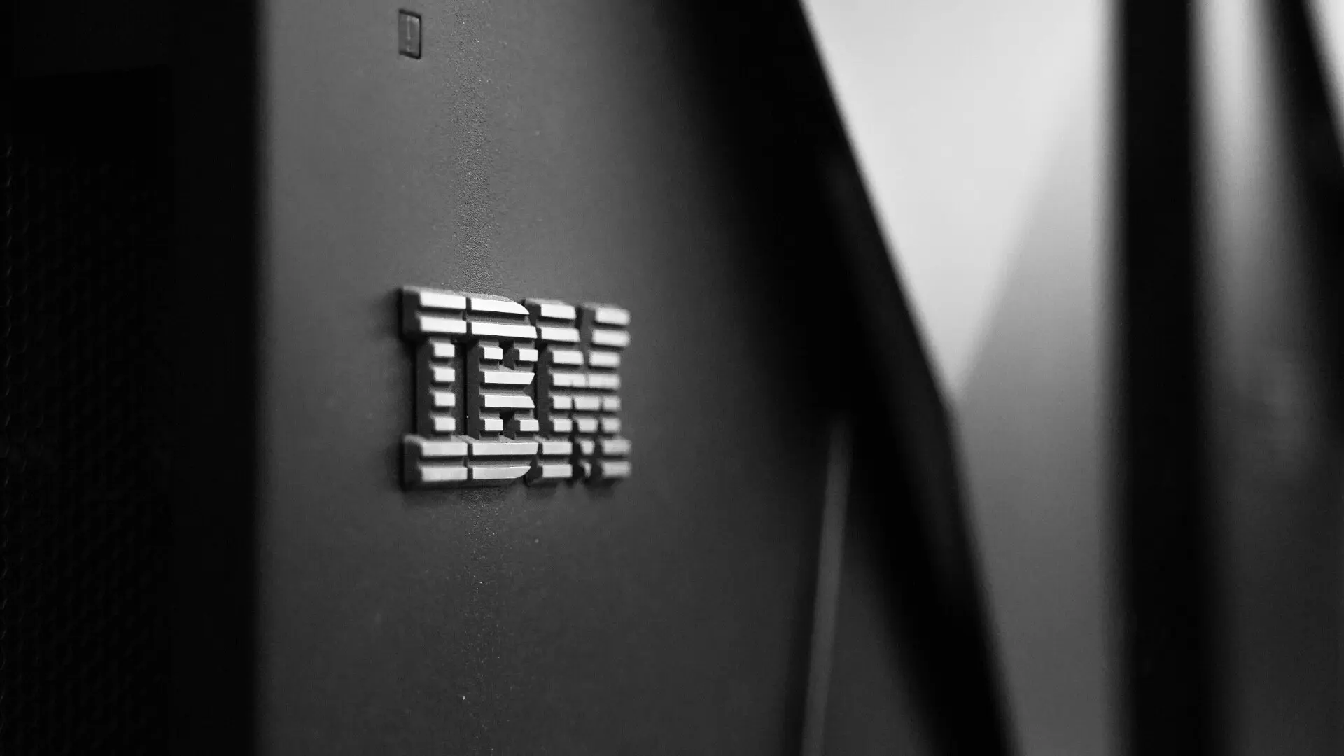 IBM stworzył architekturę inspirowaną ludzkim mózgiem