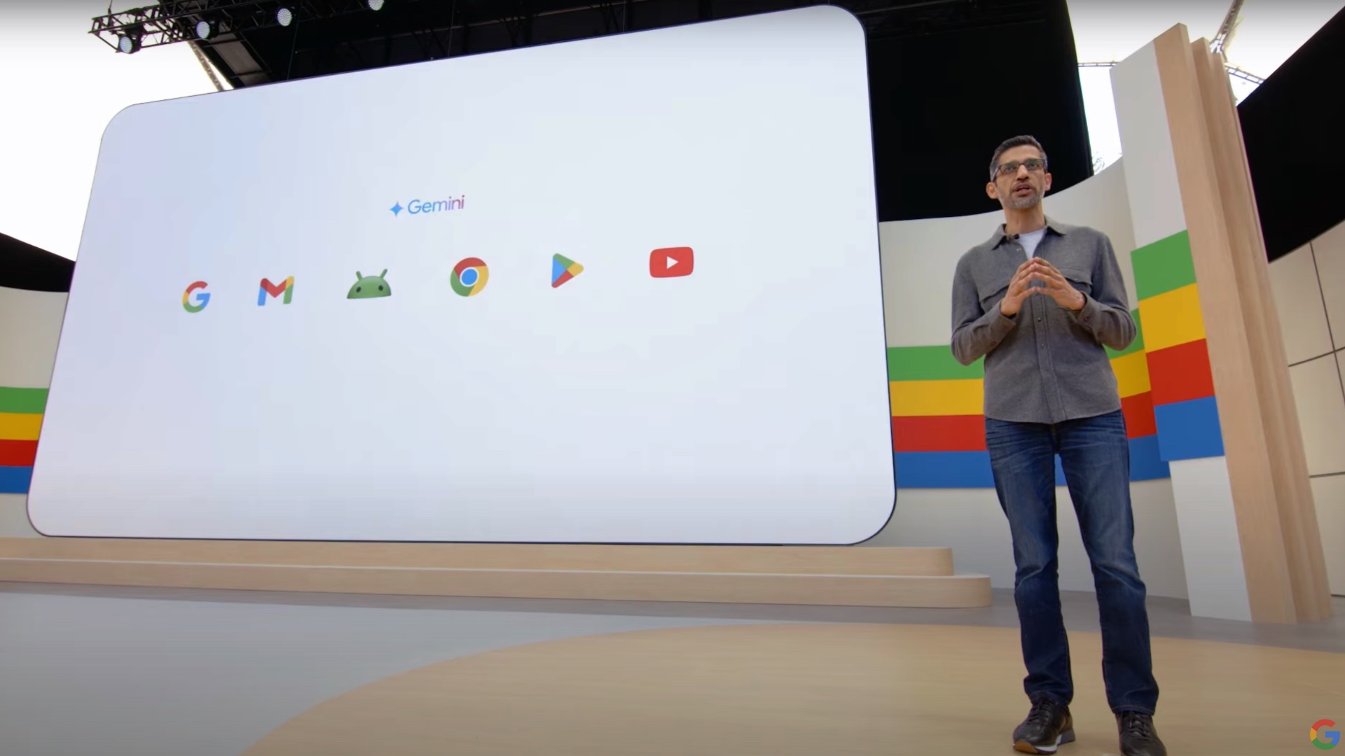 Pichai: Google przez cały czas liczy się w wyścigu sztucznej inteligencji