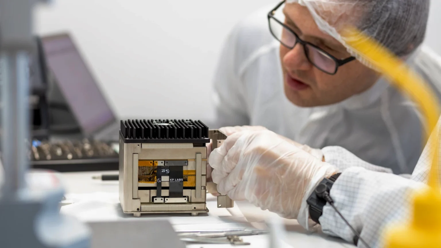 ISS, AI