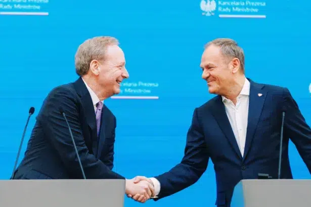 Brad Smith, Microsoft, Donald Tusk
