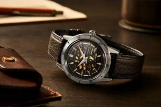 Seiko Style 60’s Skeleton Automatic SSA461J1 : źródło- Zegarownia