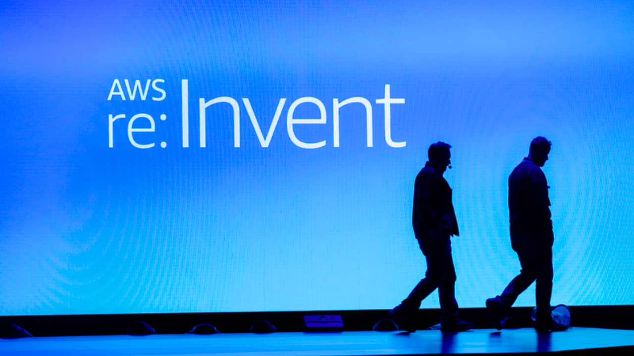 Koniec ery Copilota? AWS re:Invent 2025 stawia na AI, która nie pyta o pozwolenie