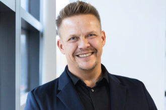Sharp Rafal Szarzynski