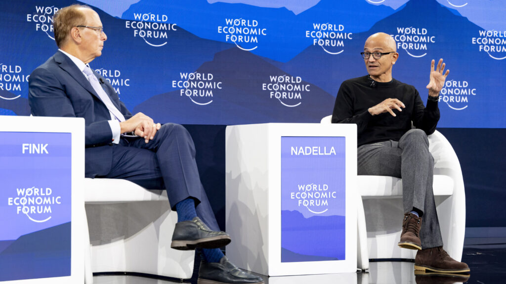 Davos 2026: koniec z romantyzowaniem AI. Pora na twardą rzeczywistość 3 Nadella, Fink