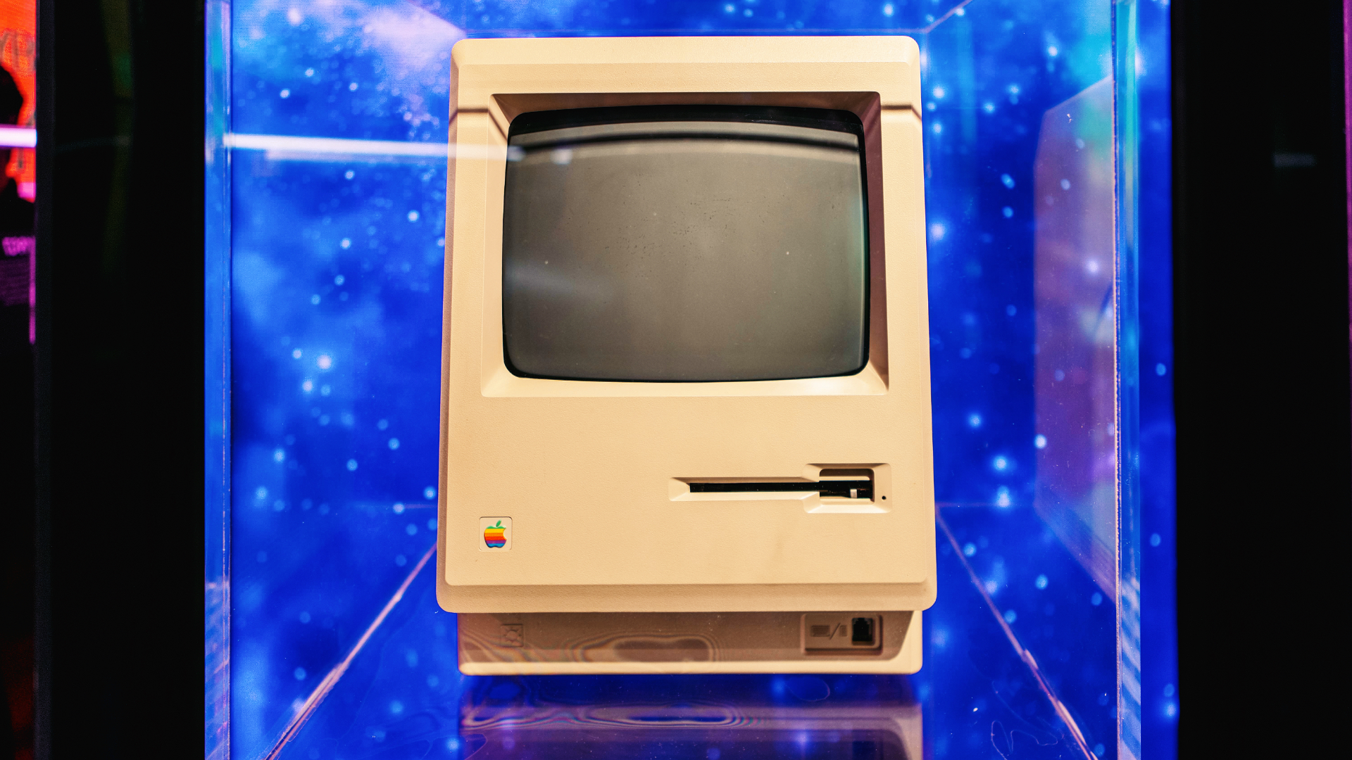 Pivot wart miliardy. Czego o elastyczności uczy historia Apple?