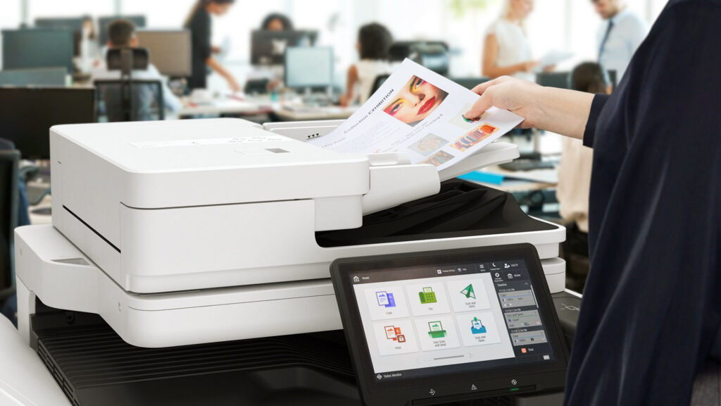 Niewidoczny punkt w architekturze bezpieczeństwa. Dlaczego środowisko druku wymaga strategicznego podejścia? 2 Canon