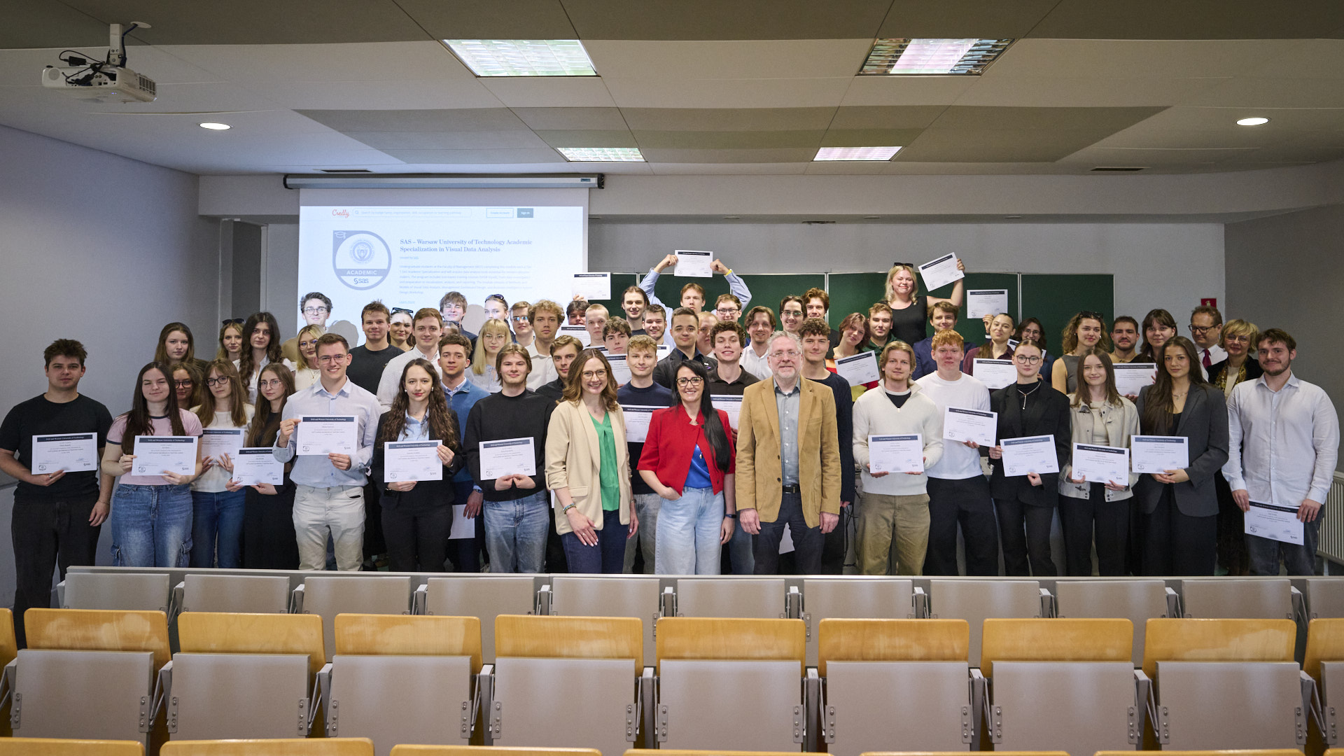 Analityka danych na PW: 104 studentów z certyfikatem SAS