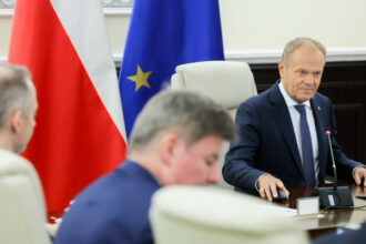 Donald Tusk, przetarg
